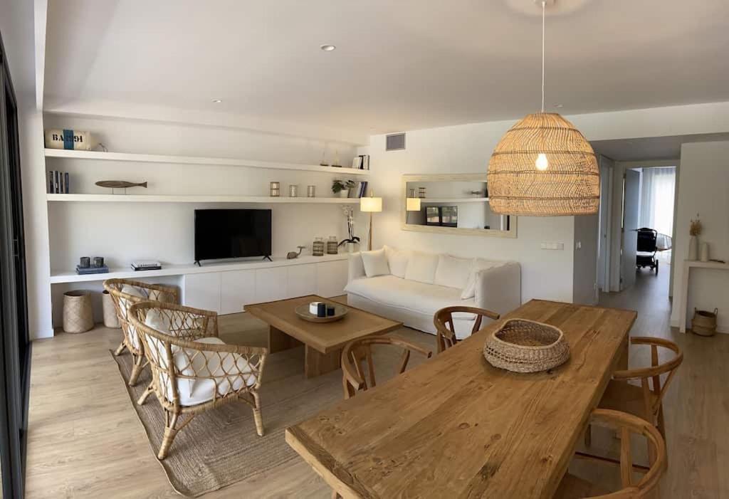 Calma S'Alguer Luxury Beach Apartment Palamós Exterior foto